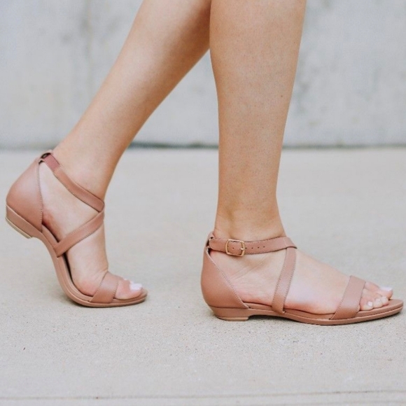 Pashion Convertable Heels - Picture 10 of 10